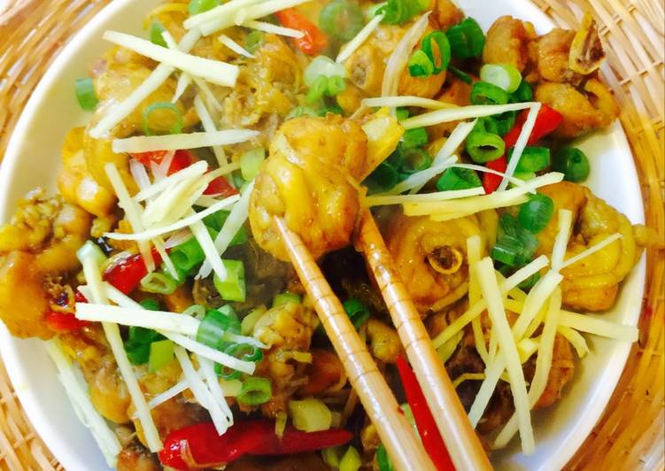 Thịt gà kho gừng