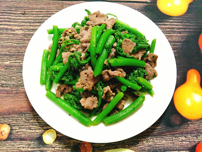 Stir-fried beef with pumpkin