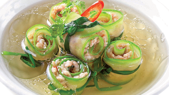 Squash soup cooked with shrimp