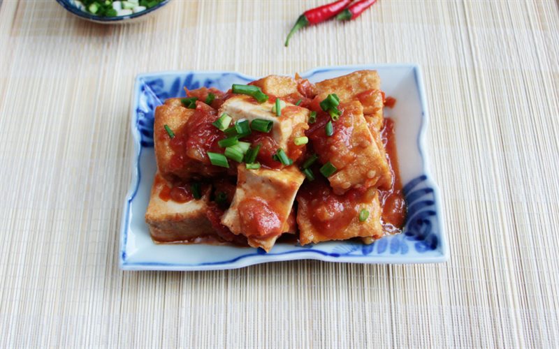 Đậu hũ chiên sốt cà chua