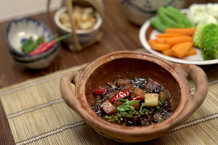 Kho quẹt rau luộc