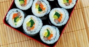 Cơm cuộn Hàn Quốc - món Hàn tại nhà