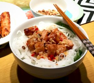 Bún nem nướng