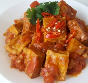 Đậu hủ sốt cà chua