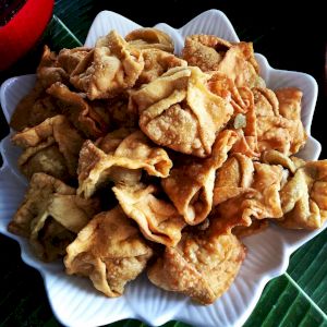 Hoành thánh chiên nhân phô mai lạ miệng
