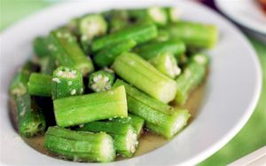 Đậu bắp xào tỏi
